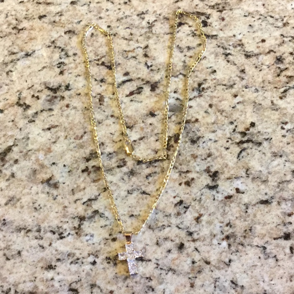 NWNT Cross Necklace - Picture 9 of 11